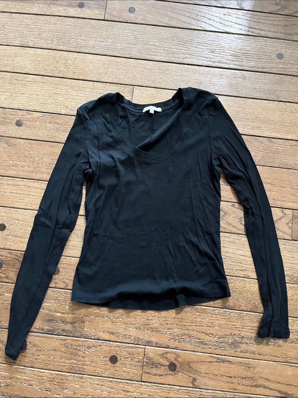 Z Supply Black Long-Sleeve Scoop Neck Tee